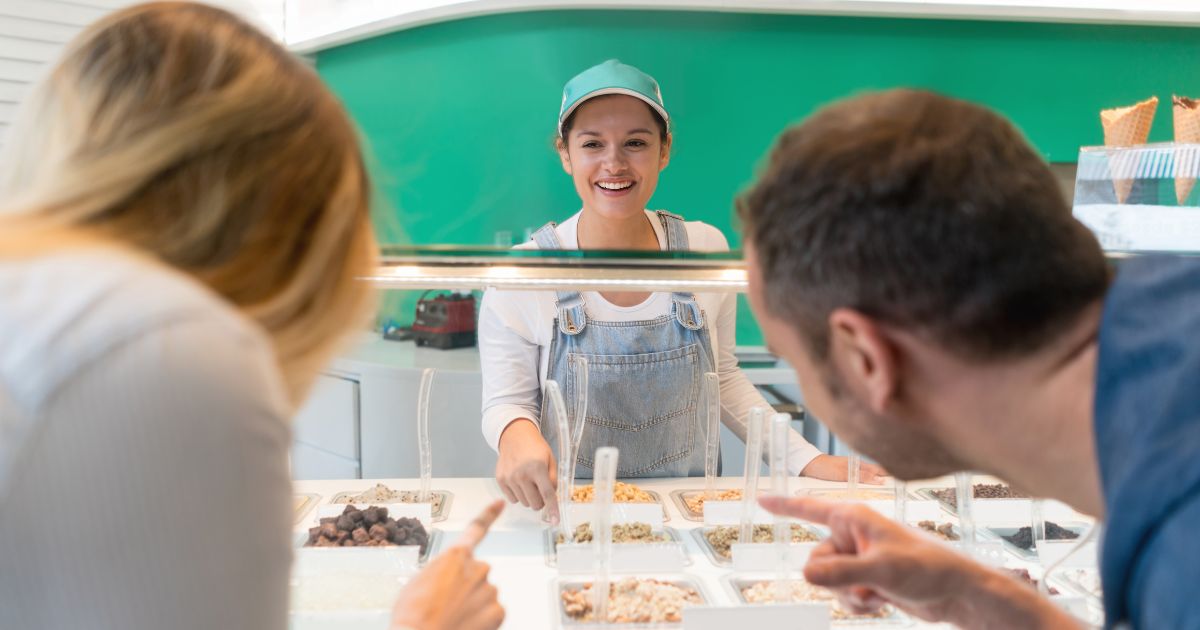 15 Companies That Hire 15 Year Olds + Other Job Ideas for Teens Daily